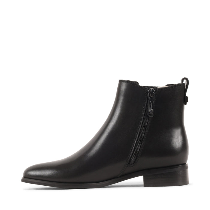 CELESTEE BLACK LEATHER WATERPROOF BOOT
