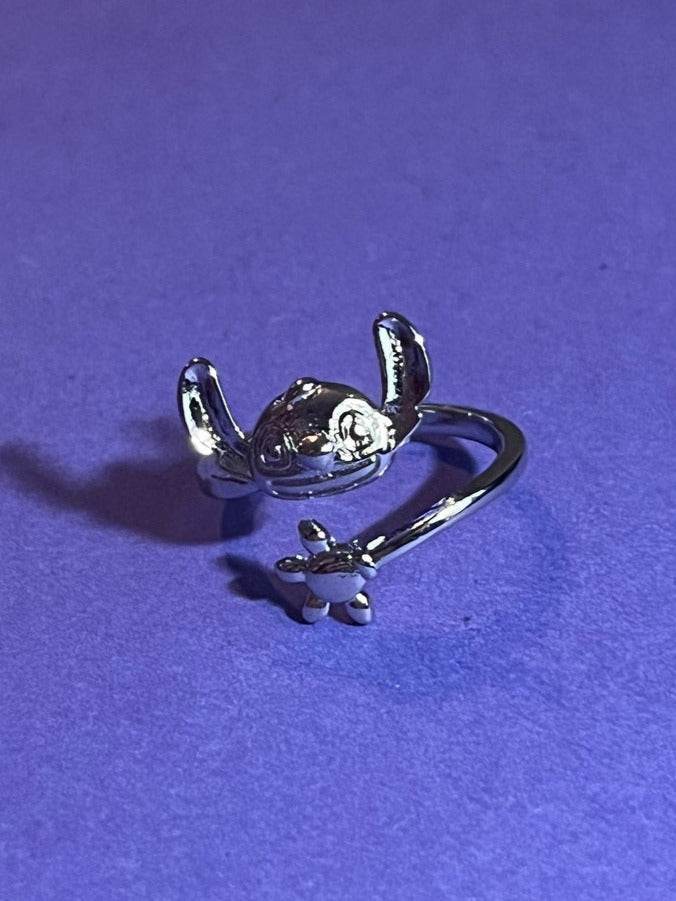 Face Ring with Adjustable Sizing - Limited Edition for Fans and Lovers
