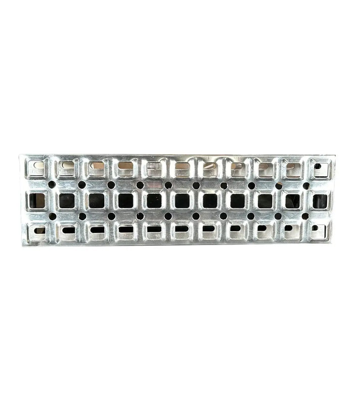 Fairing Aluminum Step Pedal 17 in. Volvo 2004+ -