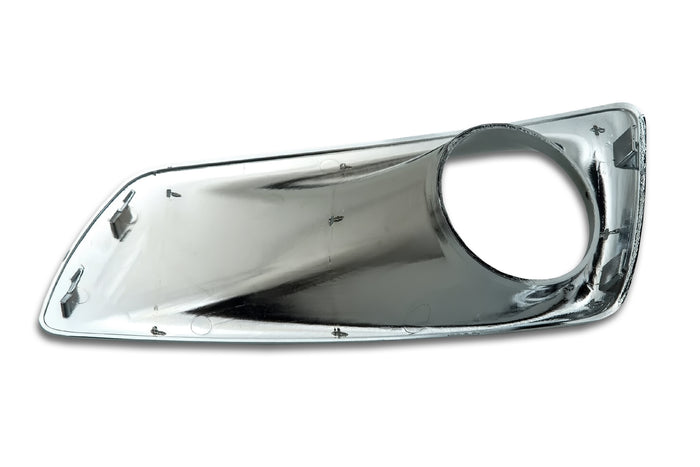 Fog Light Bezel Chrome Plastic & Fog Light Passenger Kenworth T660
