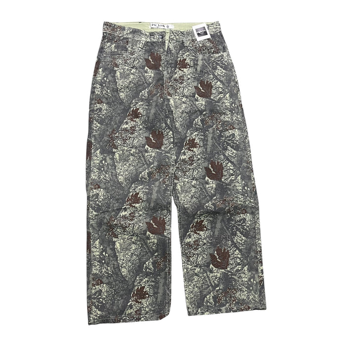 green baggy pants