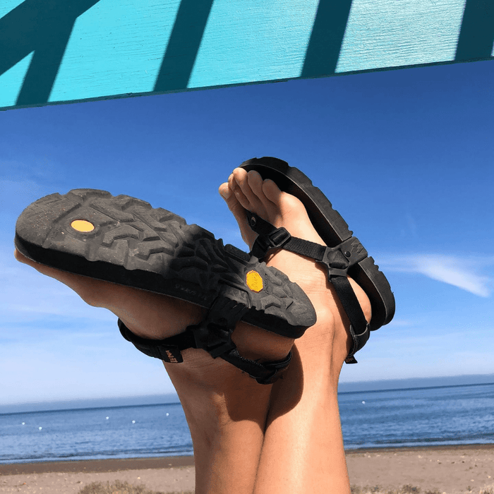 LUNAcycled Mono Gordo Winged Edition - Desert Canyon - kicked up at the beach