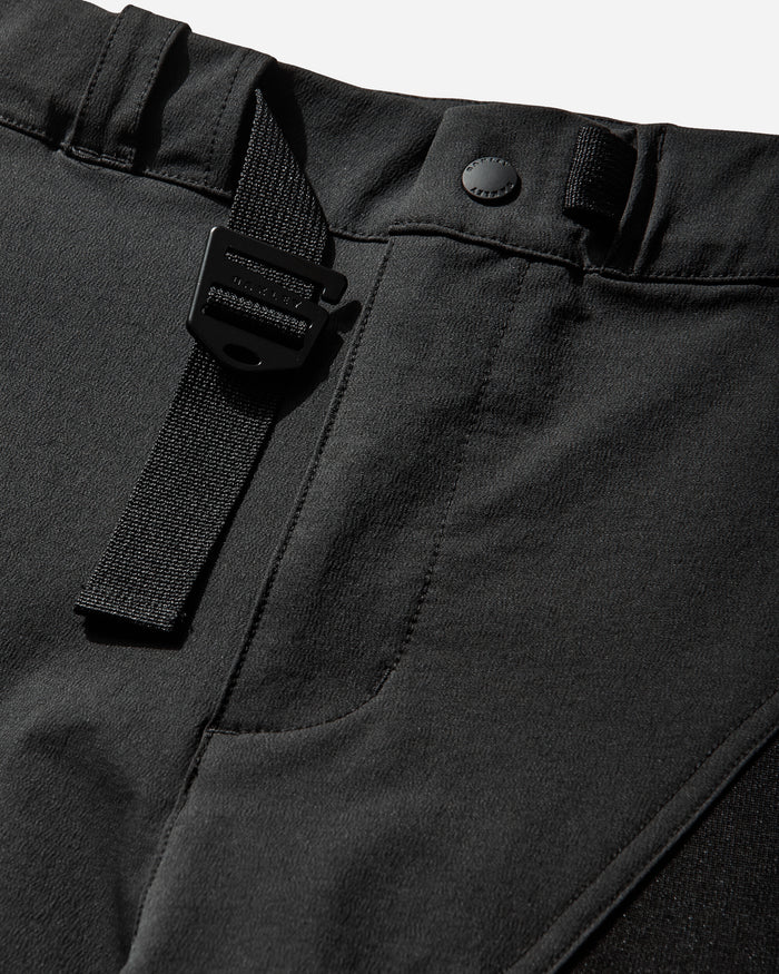 Oakley Latitude Veil 3 4 Short Pitch Black Shorts Short FOA408386 021