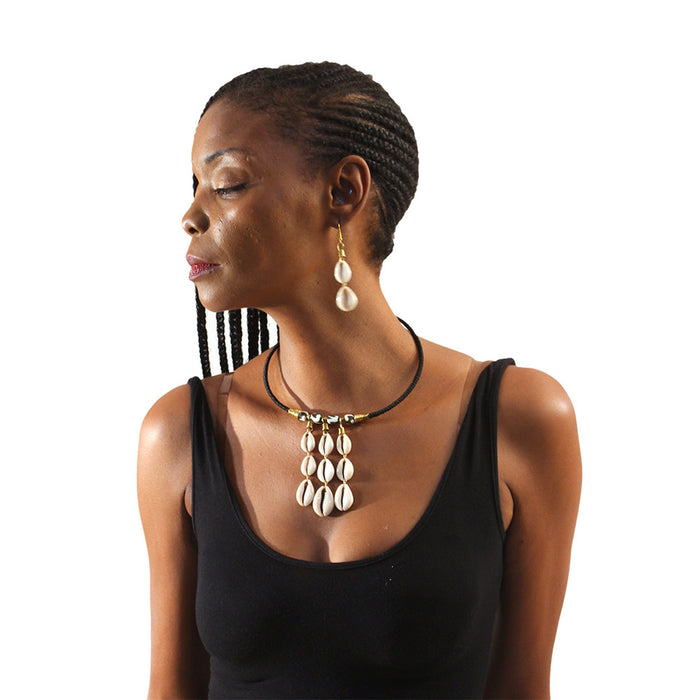 Necklace/Choker: African Cowrie Shell. Earrings included. (Free Shipping). Discontinued