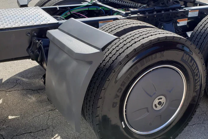 Polymer Quarter Fender Driver 2018+ Freightliner Cascadia