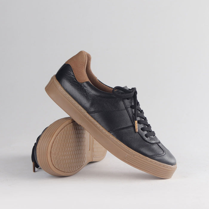 Froggie Women's Retro Lace-up Sneaker-Black Multi Leather -12795 - pair.