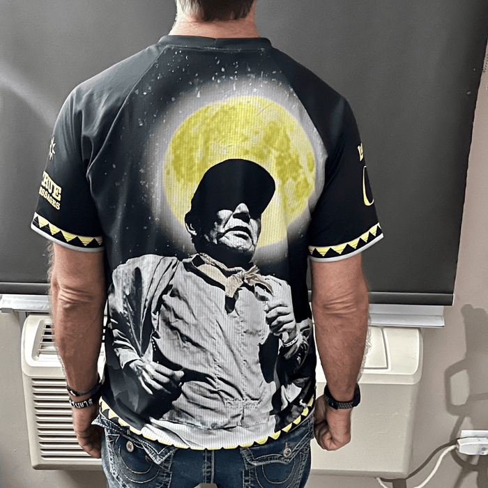 "RUN LIKE MANUEL" SHIRT - TRUE MESSAGES DONATION - back print, worn