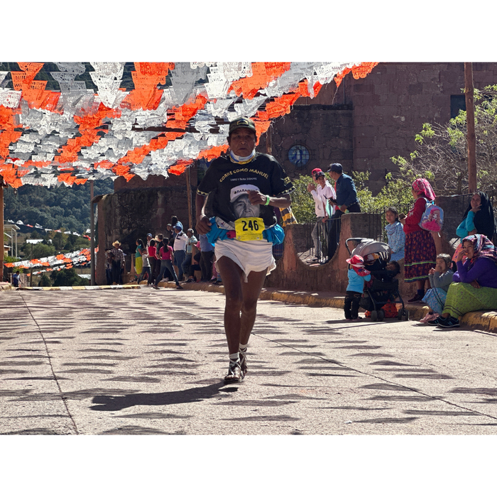 "RUN LIKE MANUEL" SHIRT - TRUE MESSAGES DONATION - race-day photo, finishing stretch
