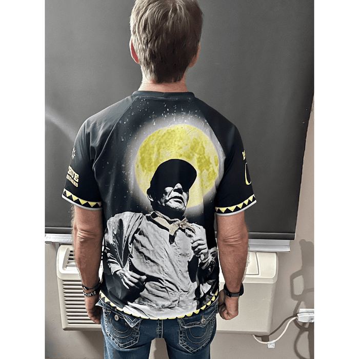 "RUN LIKE MANUEL" SHIRT - TRUE MESSAGES DONATION - back print, worn - detail