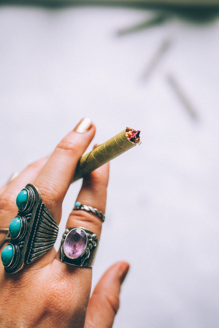 SACRED SMOKE | Organic Heart Chakra Blend