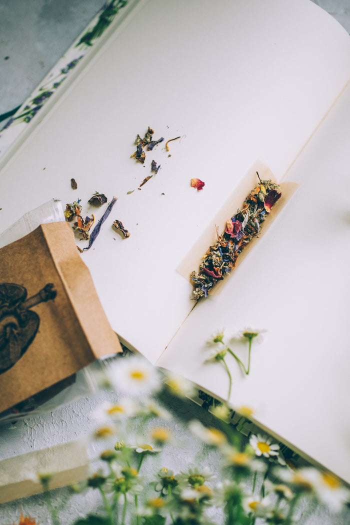 SACRED SMOKE | Organic Heart Chakra Blend