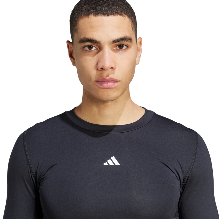 adidas TECHFIT Long-Sleeve Compresion Tee | Black | Men's